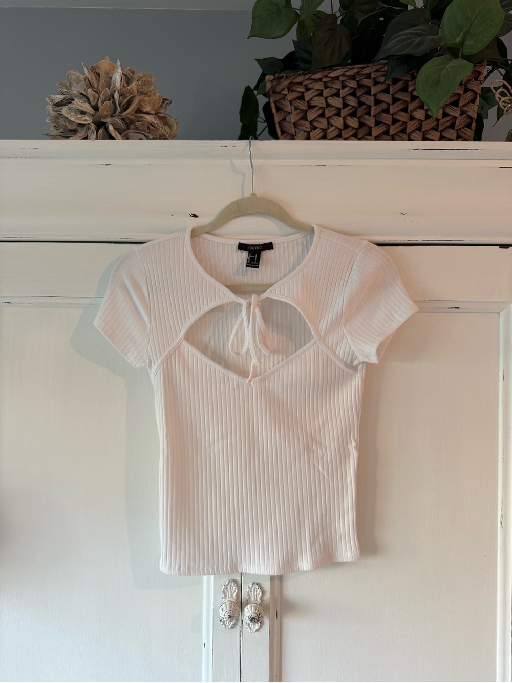 Forever 21 White Ribbed Tie-Front Cutout Top